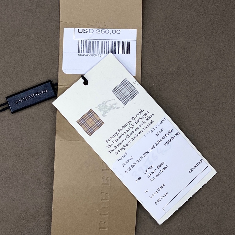 Burberry Keychain - Picture 4 of 4
